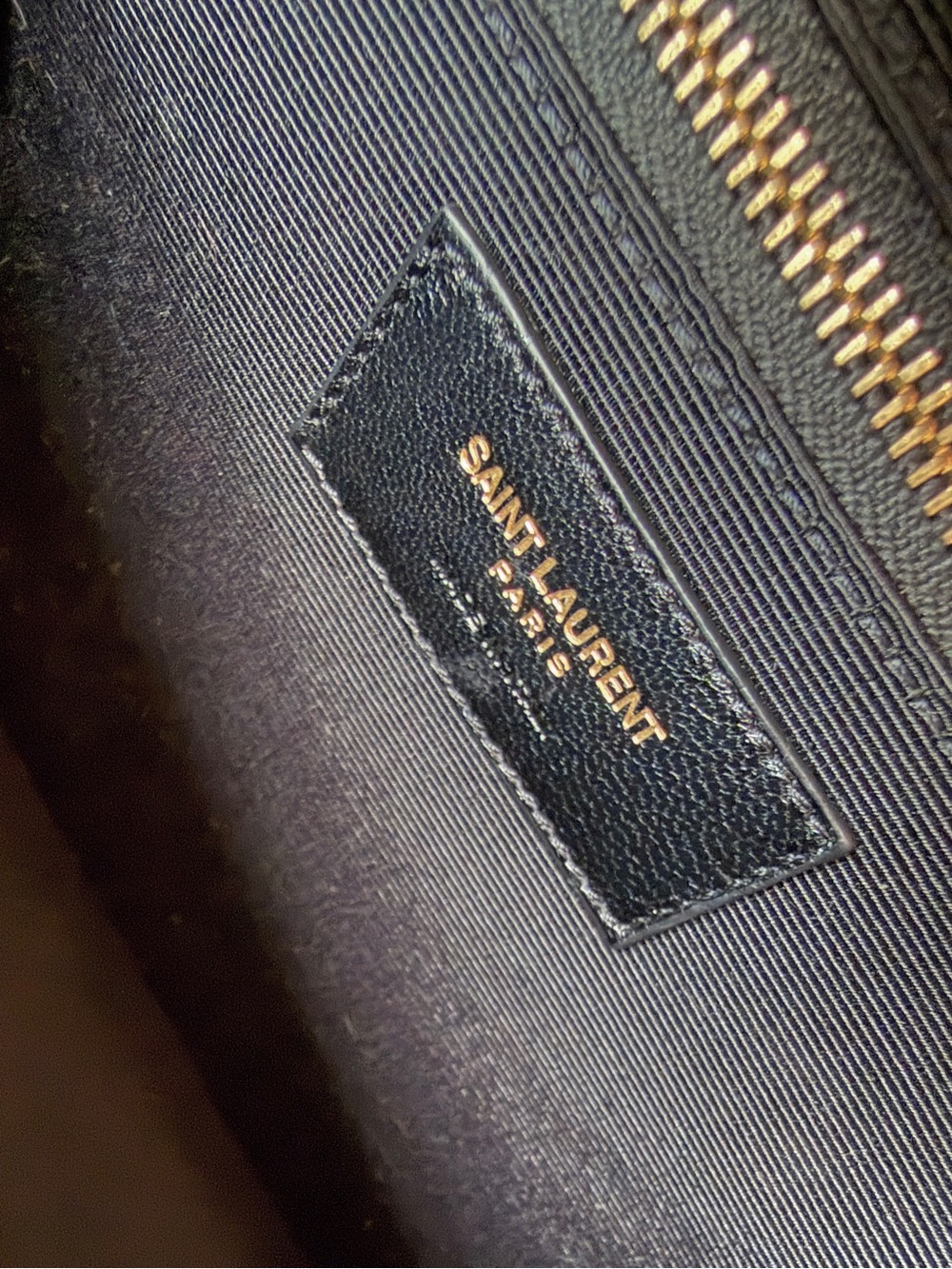 Saint Laurent Large Envelope Shoulder Bag - Picture 9 of 12